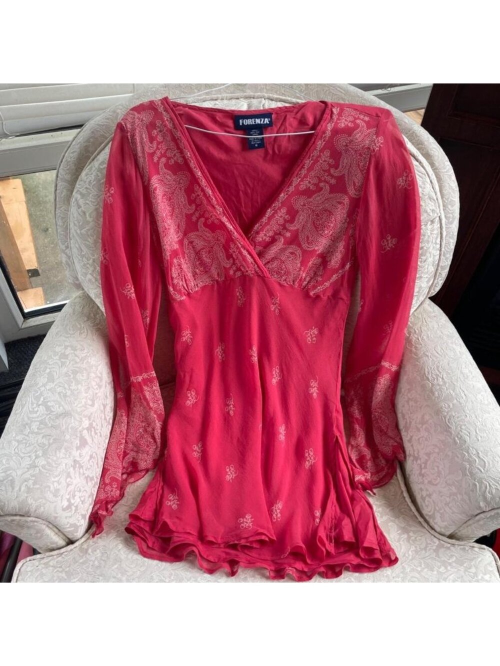 Vintage Forenza pink silk blouse with dainty floral and paisley print